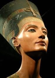 Buste de Néfertiti Lady Hamilton en Bacchante (Élisabeth Vigée-Lebrun) - Embellir son sourire ou une dent fragilisée